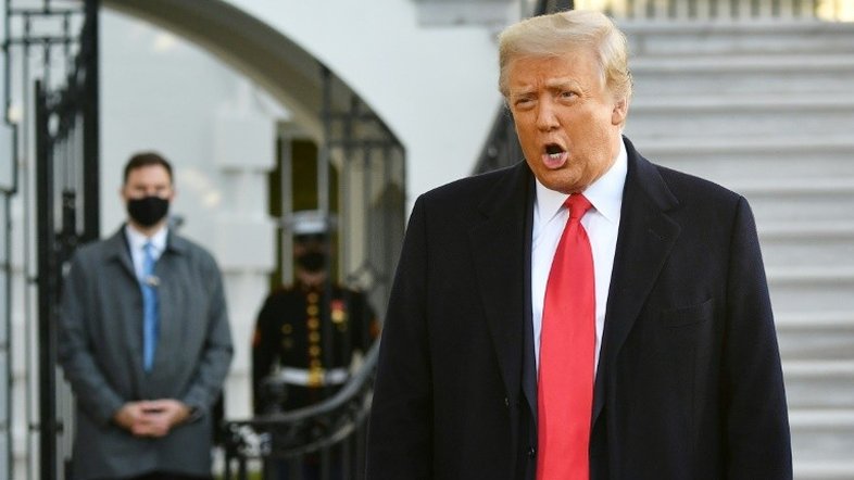 Da ensolarada Flórida, Trump lança sua sombra sobre o Partido Republicano