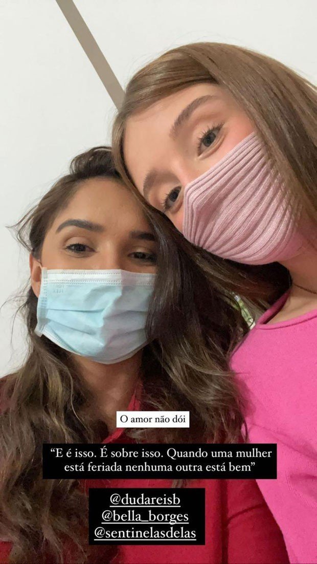 Ex-BBB Gizelly Bicalho posa ao lado de Duda Reis e declara: "Amor não dói" 4 Ex-BBB Gizelly Bicalho posa ao lado de Duda Reis e declara: "Amor não dói"