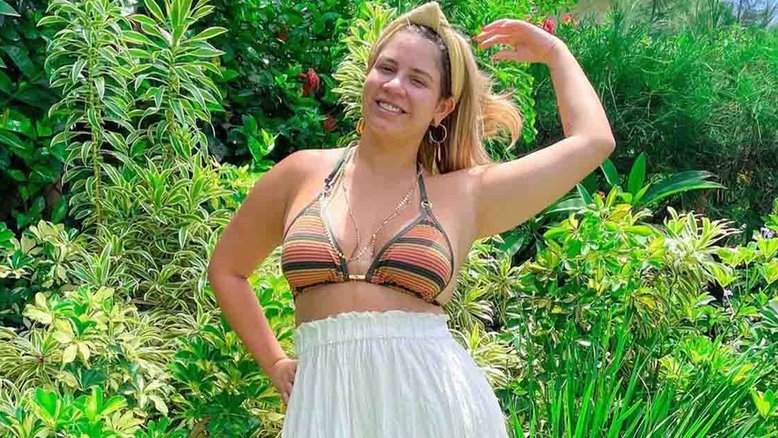 Marília Mendonça compartilha foto de mãe imitando Fiuk e imagem viraliza