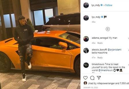 Lamborghini de R$ 2,1 milhões de jogador francês é praticamente destruída em acidente 2 Lamborghini de R$ 2,1 milhões de jogador francês é praticamente destruída em acidente