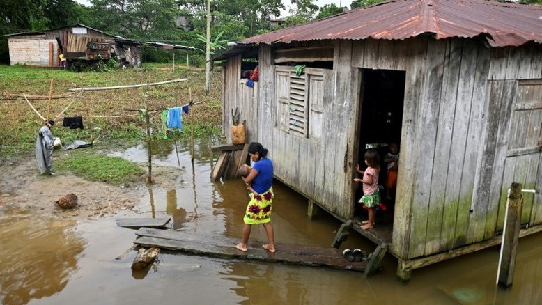 Quase 4.800 indígenas estão presos em meio a confrontos na Colômbia