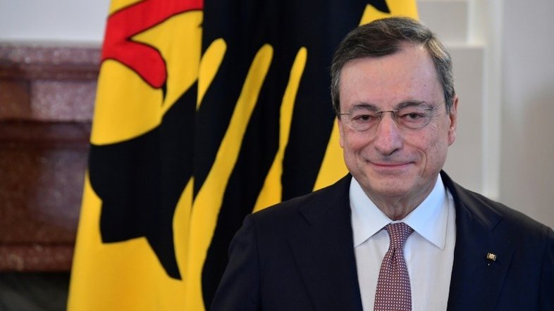 Itália espera que ex-presidente do BCE tire o país da crise