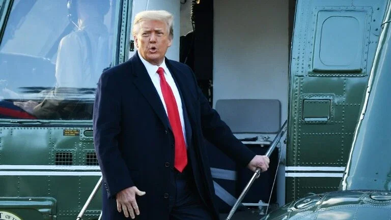 Trump se nega a testemunhar em julgamento de impeachment 