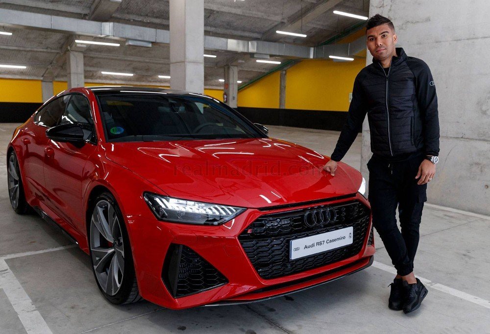 Elenco do Real Madrid é presenteado com carros de luxo por patrocinadora; confira