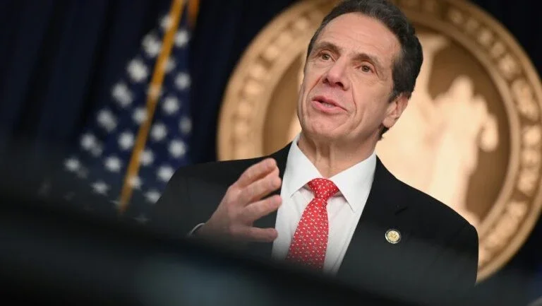 Fim da Cuomomania? Estrela do governador de Nova York perde força