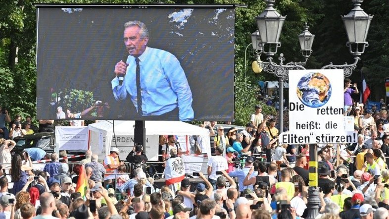 Instagram remove a conta de Robert F. Kennedy Jr. por desinformação sobre covid-19