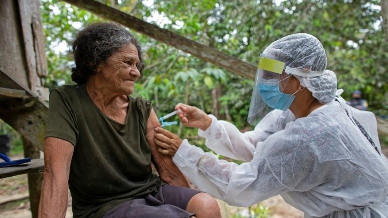 Brasil já aplicou mais de 5,8 milhões de doses de vacina contra Covid-19
