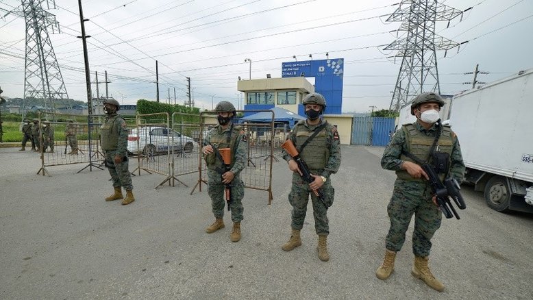 Equador enfrenta onda de rebeliões sangrentas em prisões que deixam 50 mortos