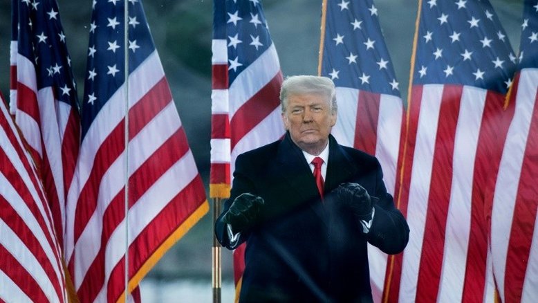 Senado dos EUA inicia hoje julgamento de impeachment de Trump