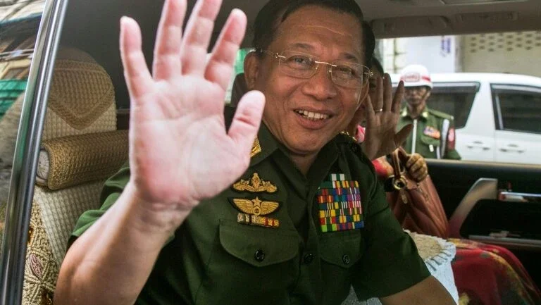 General Min Aung Hlaing, o ambicioso chefe do Exército birmanês