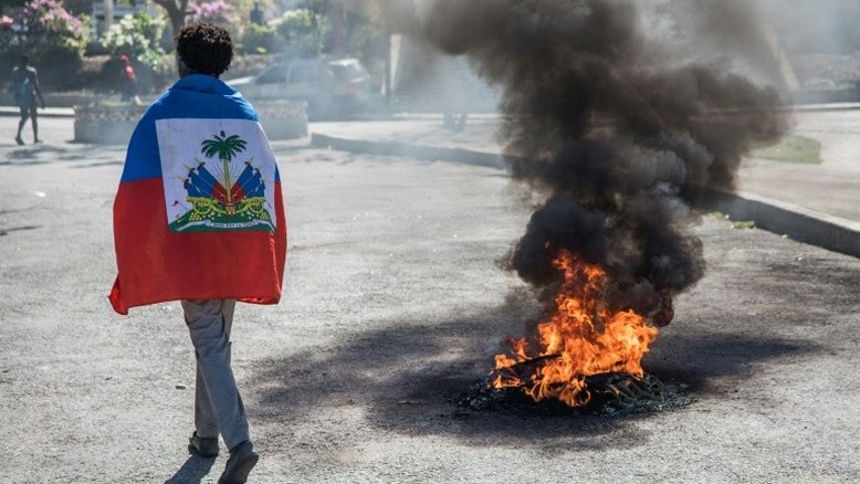 Partidos de oposição no Haiti nomeiam líder de transição ante presidente questionado