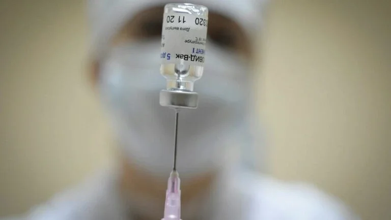 Bruxelas, aberta sob condições às vacinas anticovid russa e chinesa