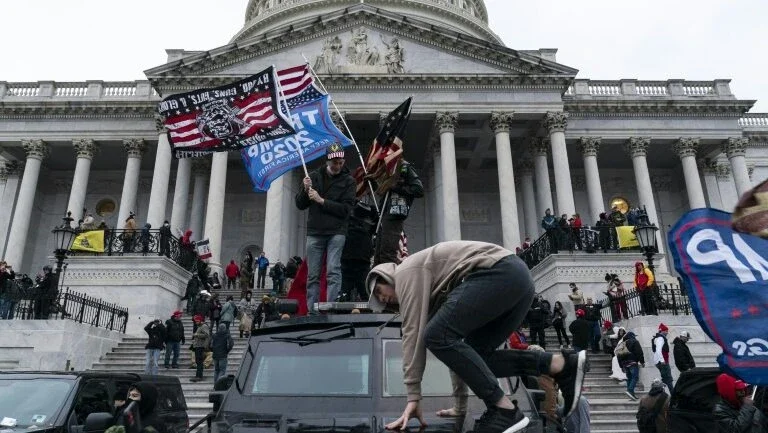 Após absolvição de Trump, os republicanos enfrentam "batalha pela alma do partido"