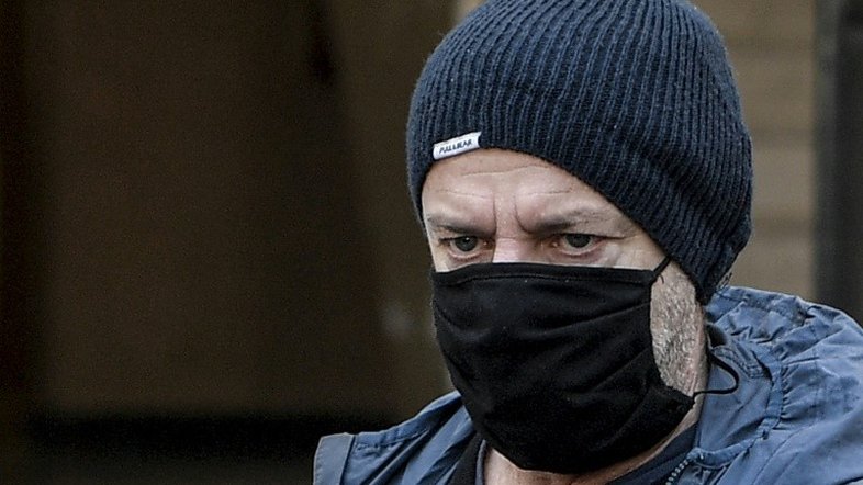 Premier grego nega ter encoberto escândalo de violações de menores