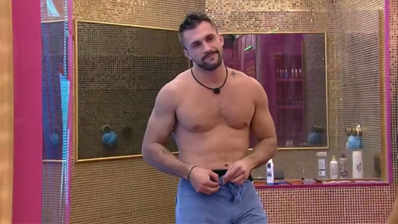 BBB21: Fãs de Arthur arrecadam cerca de R$ 5 mil em vaquinha online