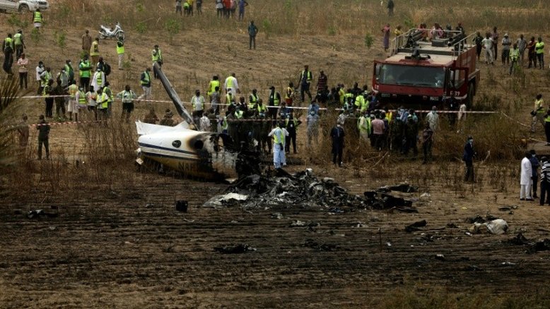Sete mortos em acidente de avião que faria operação de resgate na Nigéria