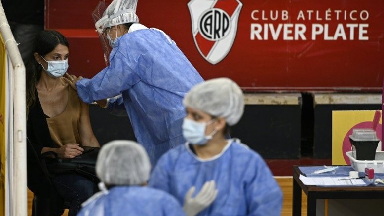 Argentina detecta variantes brasileiras da Covid-19