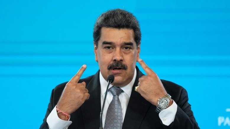 "As portas da Venezuela estão abertas para investimentos em petróleo" dos EUA, diz Maduro