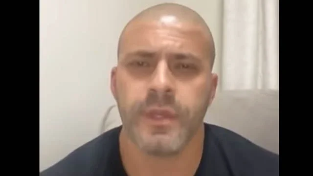 PF apreende celulares na sala onde Daniel Silveira está preso
