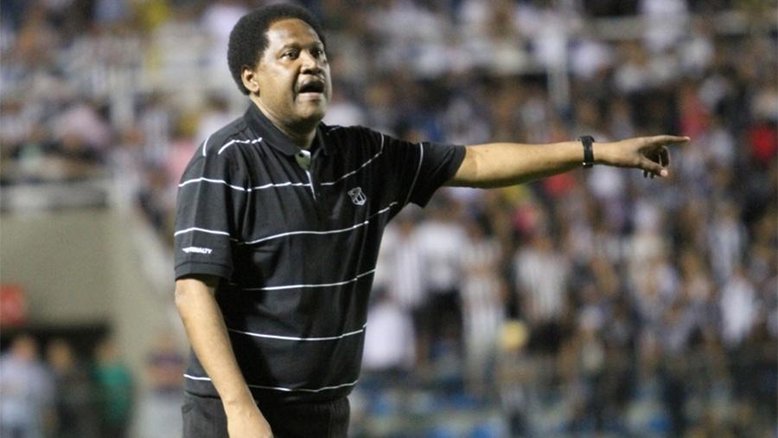Morre o ex-jogador e ex-treinador Lula Pereira, aos 64 anos
