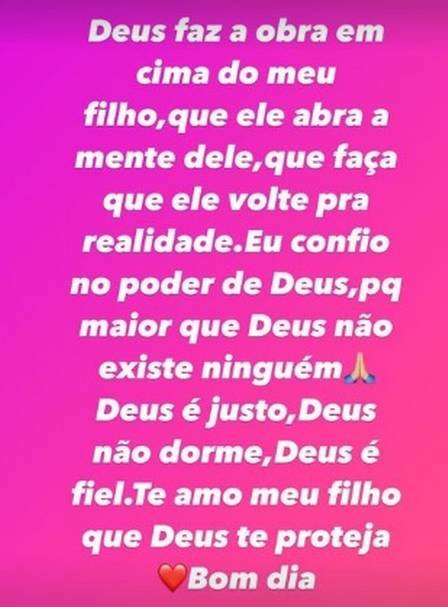 BBB21: Mãe de Arcrebiano faz orações para filho se afastar de Karol Conká