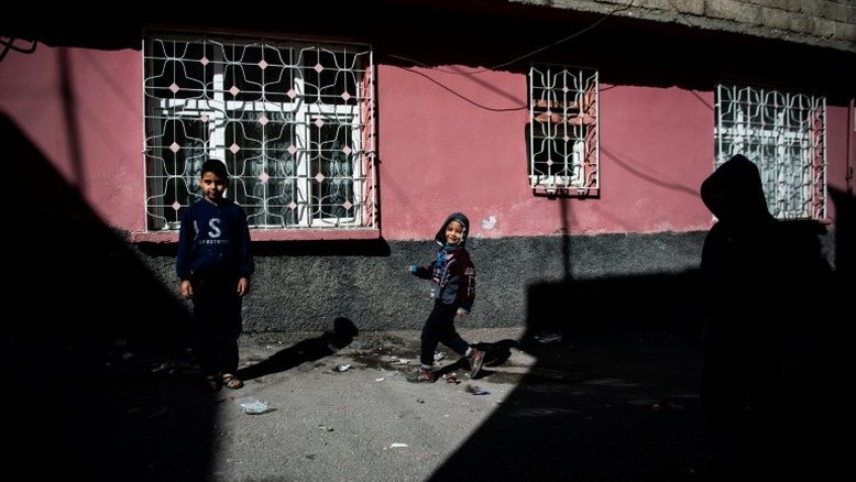 Crianças refugiadas sonham com a Síria que nunca conheceram