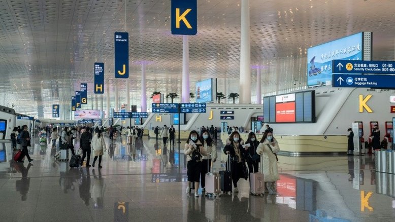 China lança passaporte de saúde para viagens internacionais