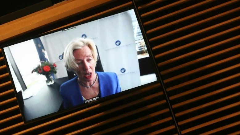 Agência Europeia de Medicamentos considera a vacina AstraZeneca 'segura e eficaz'