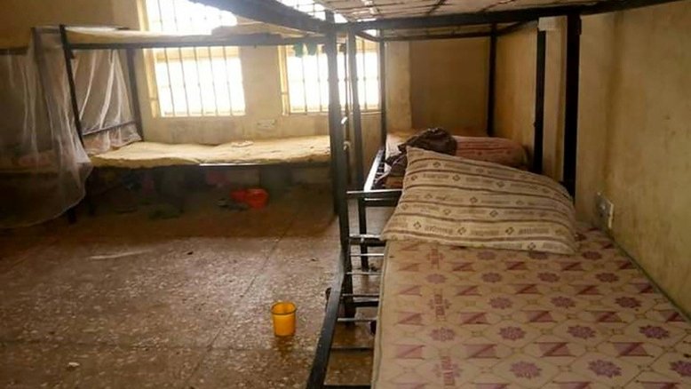 Negociações na Nigéria para libertar 317 adolescentes sequestradas