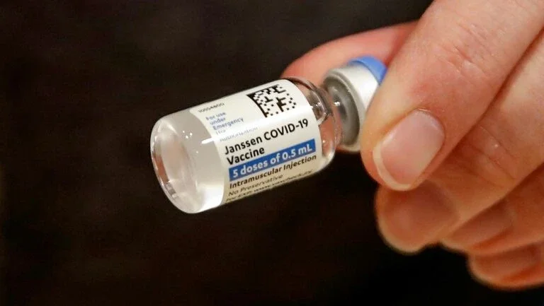 Brasil aprova uso emergencial da vacina Johnson & Johnson