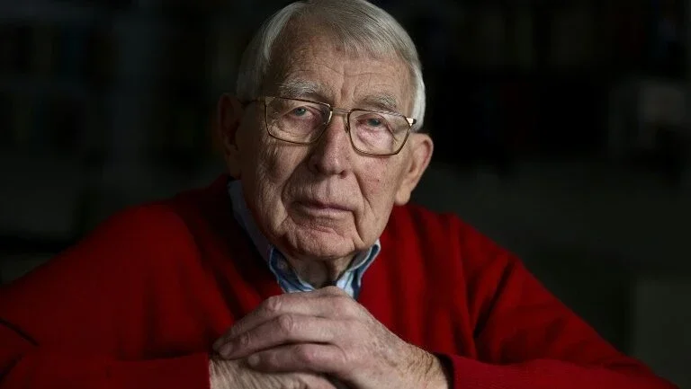 Inventor da fita cassete e pioneiro dos CDs, Lou Ottens, morre aos 94 anos