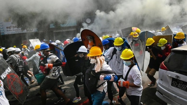 Novo dia de repressão em Mianmar deixa pelo menos sete mortos