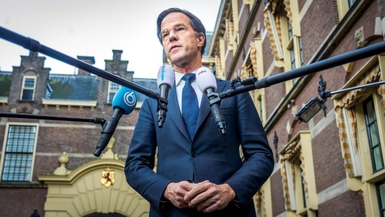 Liberal Mark Rutte formará governo na Holanda após clara vitória nas legislativas