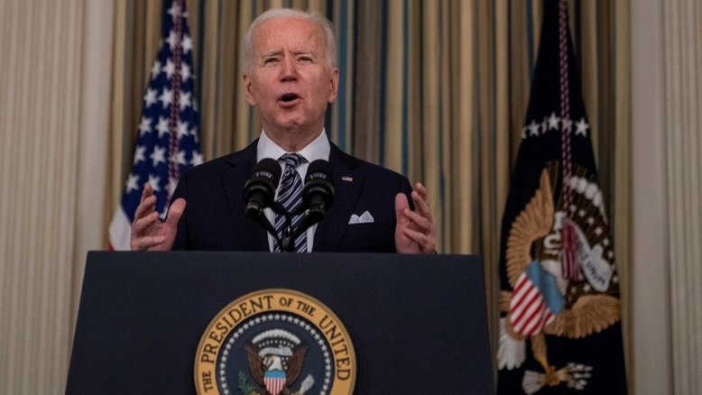 Cheques do plano Biden podem acabar na bolsa e no mercado de bitcoin
