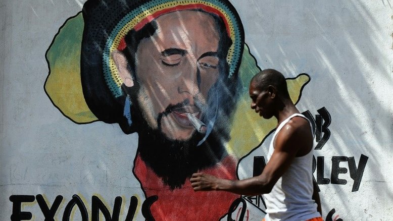 Morre a lenda jamaicana do reggae Bunny Wailer, cofundador do The Wailers