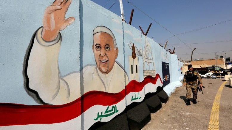 Papa Francisco mantém viagem ao Iraque apesar de ataque com foguetes contra base