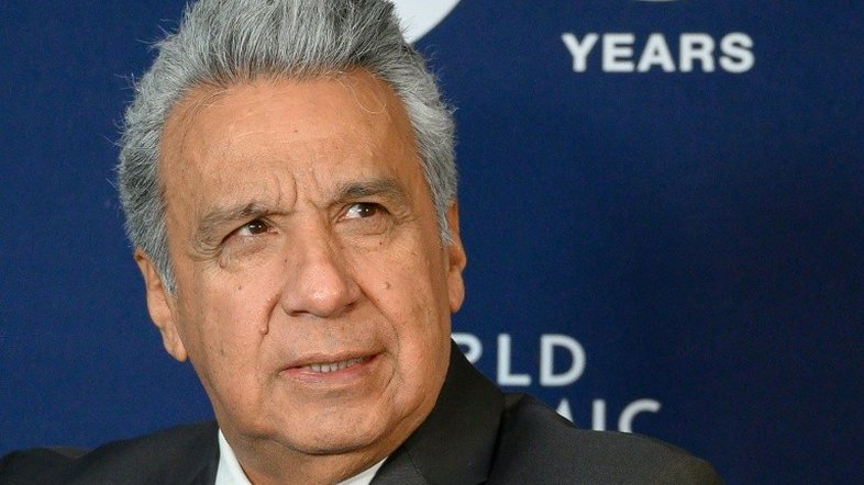 Presidente do Equador deixa seu partido diante de possível expulsão