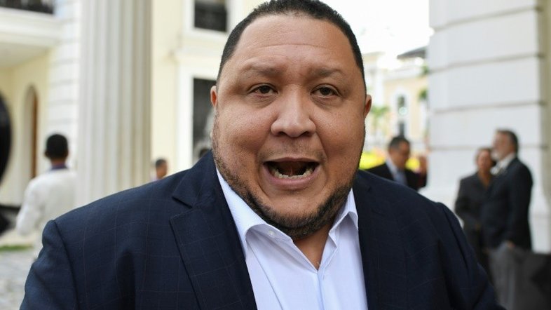 Parlamento convoca Guaidó para questioná-lo sobre danos causados por sanções contra a Venezuela