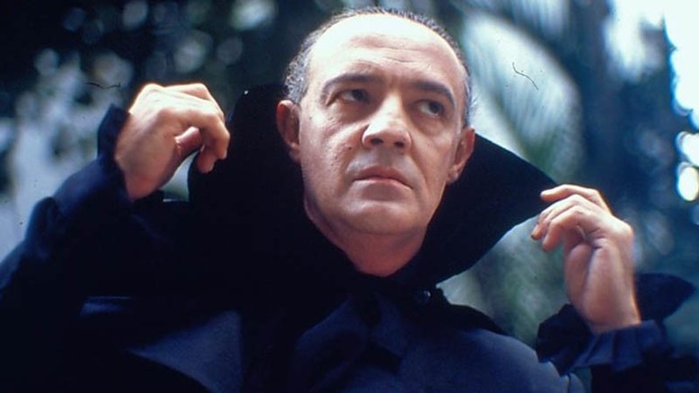 Vamp: Hoje, Conde Vlad escolheria morder os negacionistas , diz Ney Latorraca
