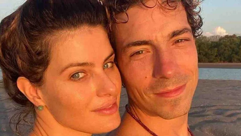 Di Ferrero e Isabeli Fontana aproveitam férias na Costa Rica