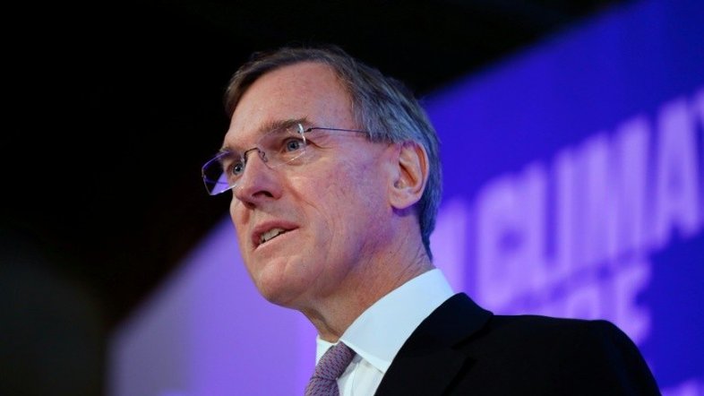 Jovens funcionários da Goldman Sachs pedem semana de trabalho de 80 horas