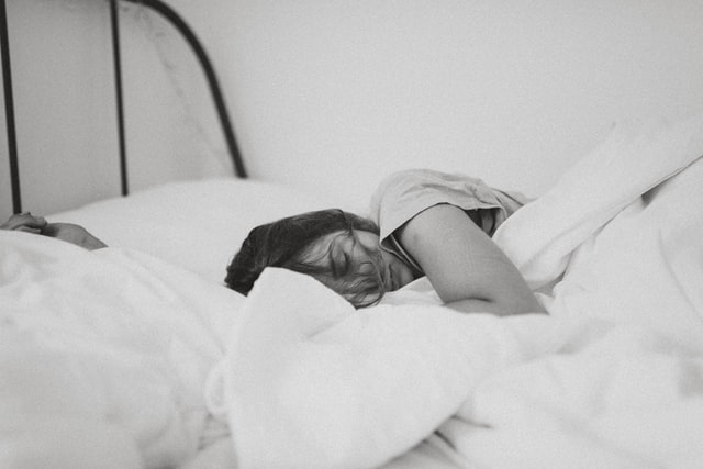 Variabilidade do sono causa mau humor e pode provocar depressão
