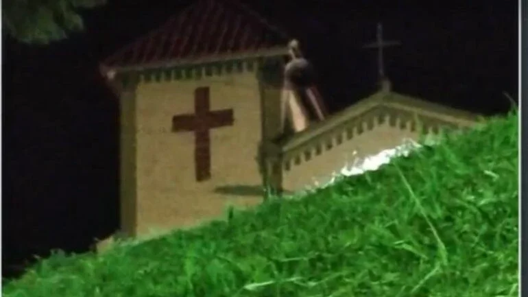 MG: Crianças dizem ter visto imagem de Nossa Senhora de Fátima em telhado de capela