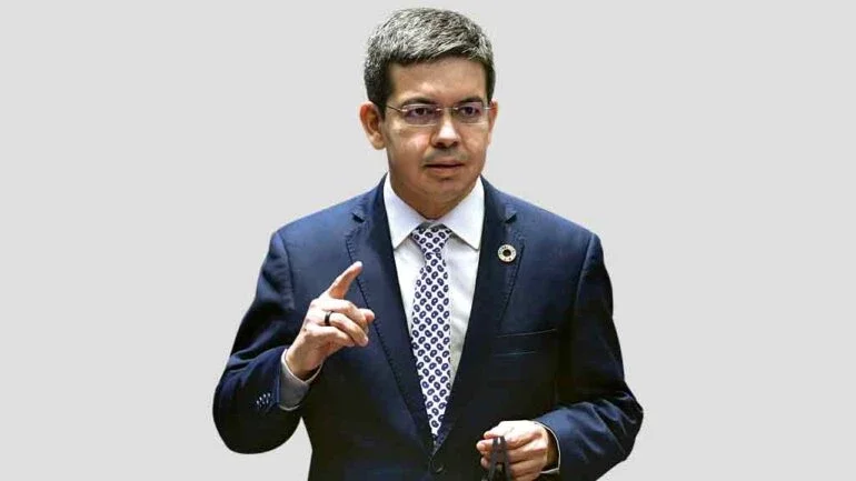 Líder do governo Lula fala em 