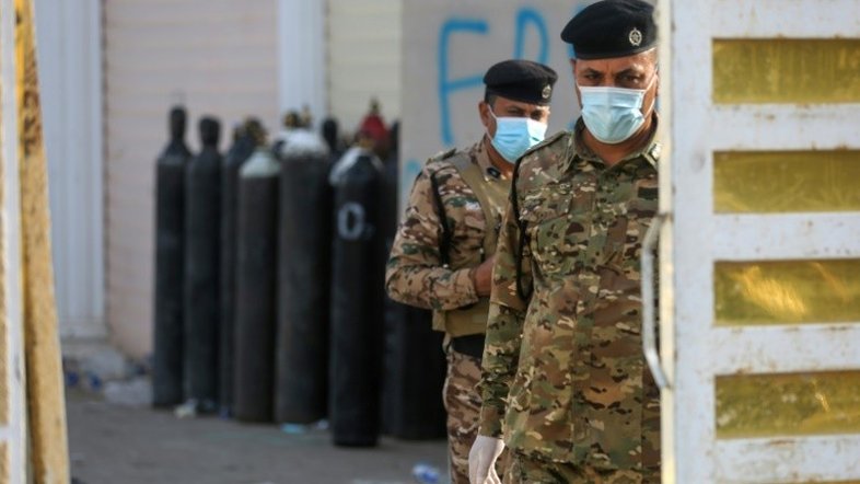 Mais de 80 mortos em incêndio em hospital para Covid-19 no Iraque