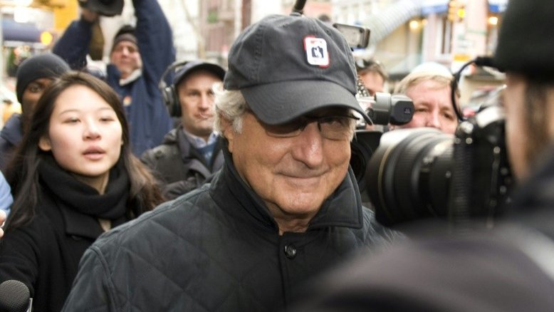 Morre na prisão Bernie Madoff, condenado pelo maior esquema de pirâmide da história