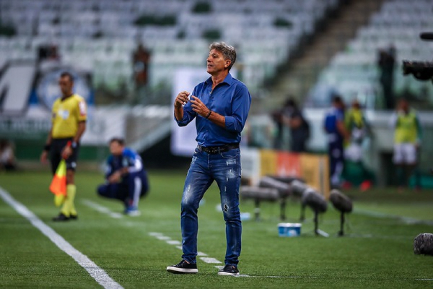 Romildo Bolzan explica a saída de Portaluppi do Grêmio