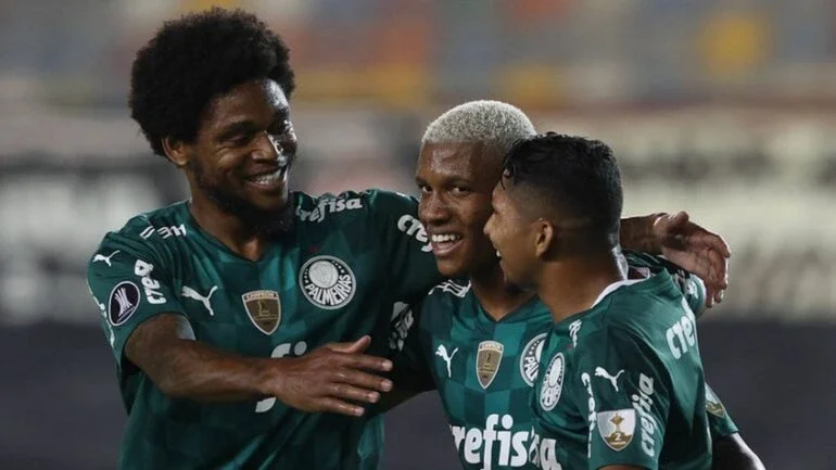 Palmeiras precisa do Corinthians para avançar e Santos pode cair no Paulistão