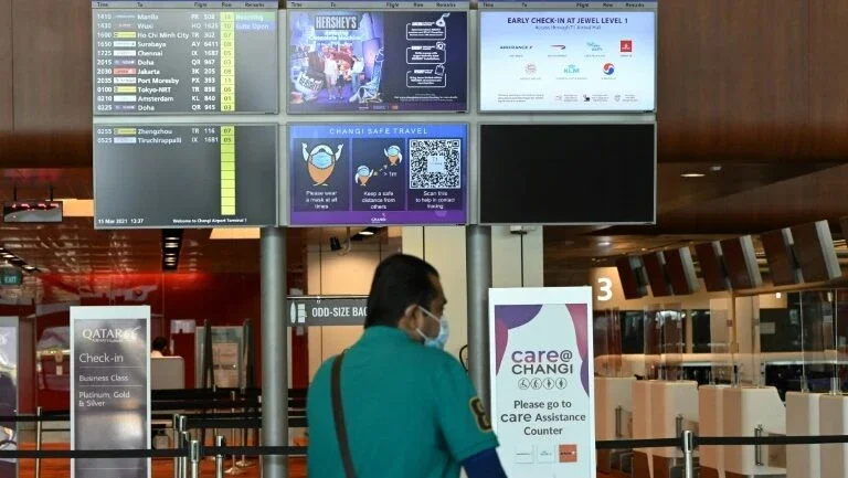 Hong Kong e Singapura planejam voos sem quarentena para o fim de maio