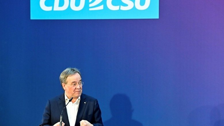 Direção do partido de Merkel apoia Armin Laschet para suceder à chanceler